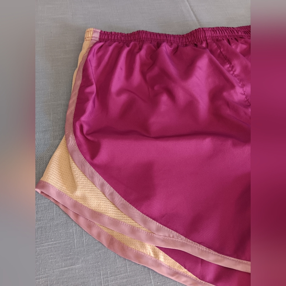 Flex'n Women's Running Shorts - Size Large - Picture 2 of 8